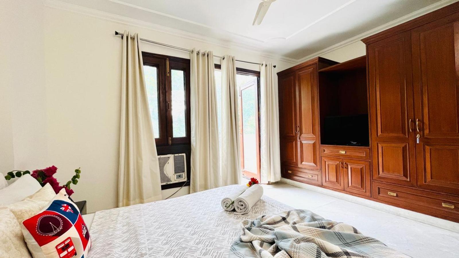 Olive Serviced Apartments - Defence Colony New Delhi Rum bild