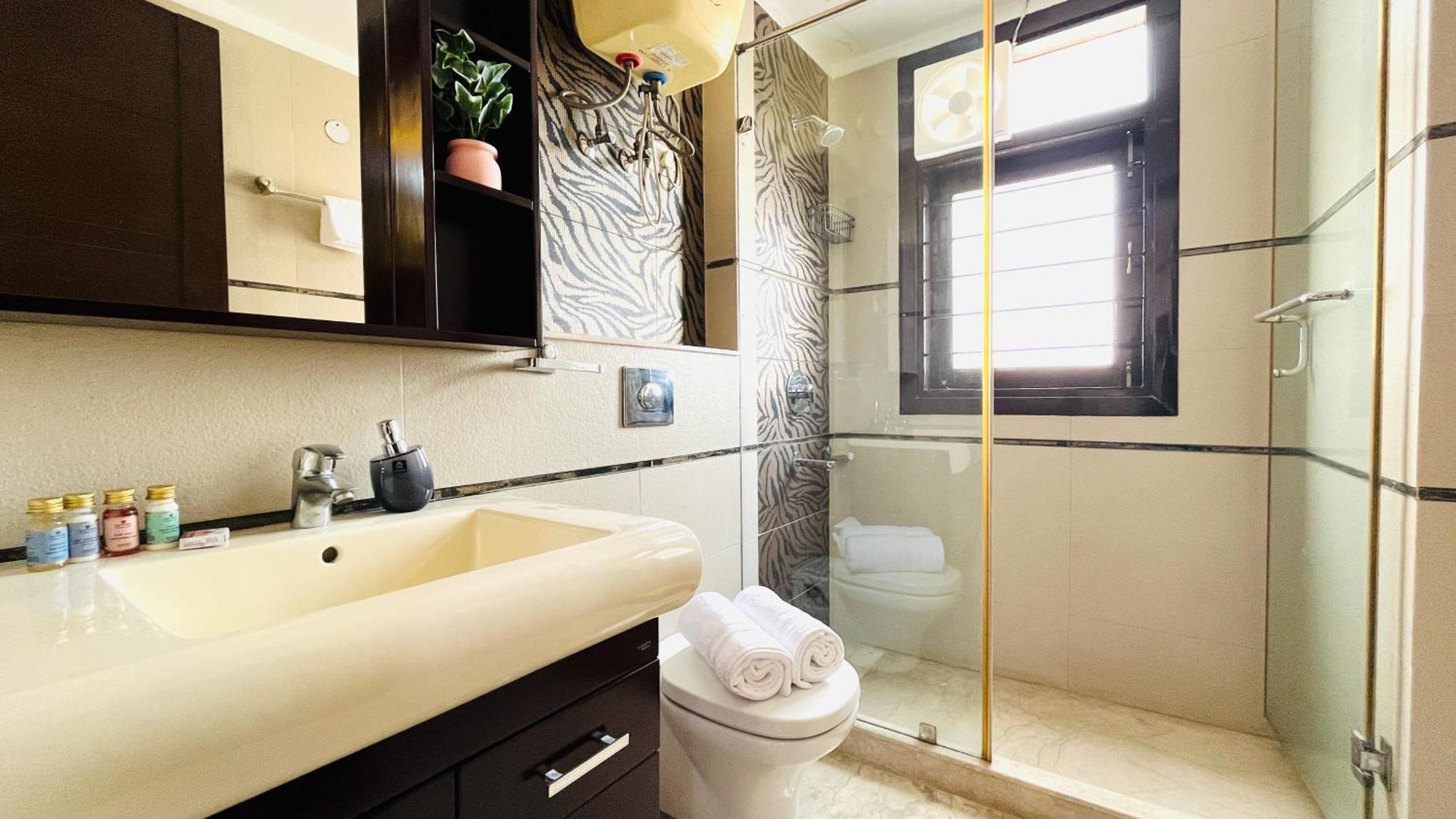 Olive Serviced Apartments - Defence Colony New Delhi Rum bild